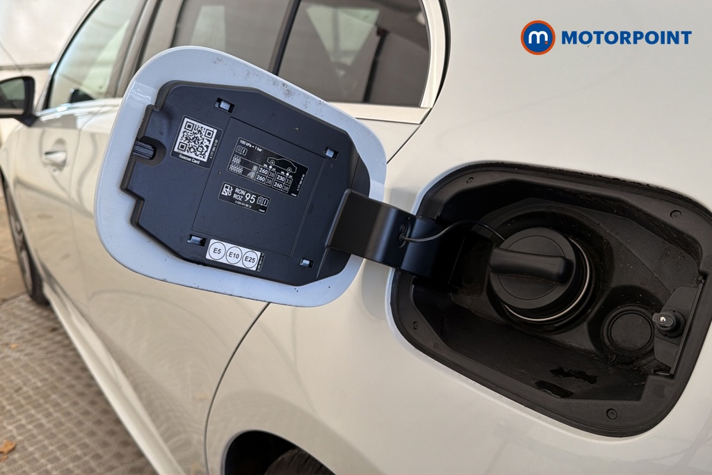Mercedes-Benz A Class Amg Line Automatic Petrol Hatchback - Stock Number (1686518) - 41st supplementary image