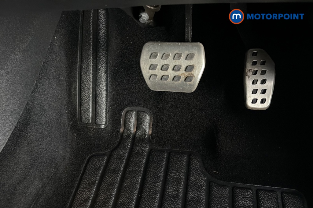 Renault Captur Esprit Alpine Automatic Petrol-Electric Hybrid SUV - Stock Number (1686658) - 24th supplementary image