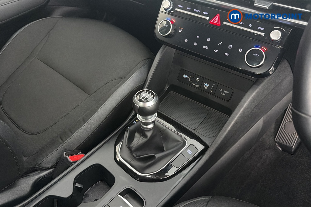 Hyundai Tucson Premium Manual Petrol SUV - Stock Number (1686673) - 15th supplementary image