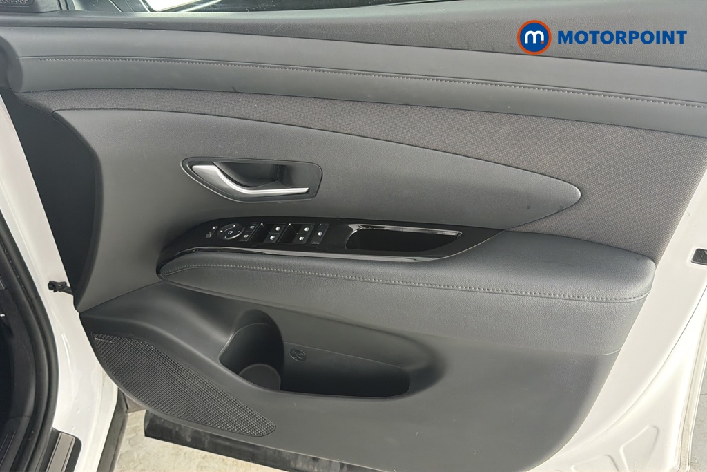 Hyundai Tucson Premium Manual Petrol SUV - Stock Number (1686673) - 18th supplementary image