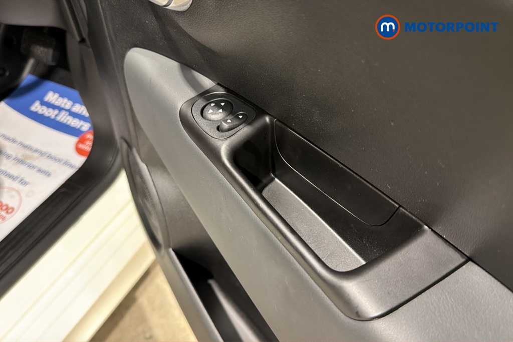 Abarth 695 Turismo Automatic Petrol Convertible - Stock Number (1686859) - 19th supplementary image