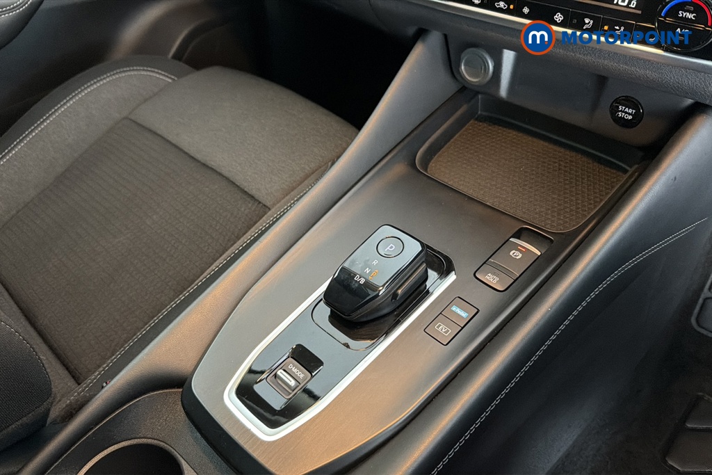 Nissan Qashqai N-Connecta Automatic Petrol-Electric Hybrid SUV - Stock Number (1687112) - 15th supplementary image