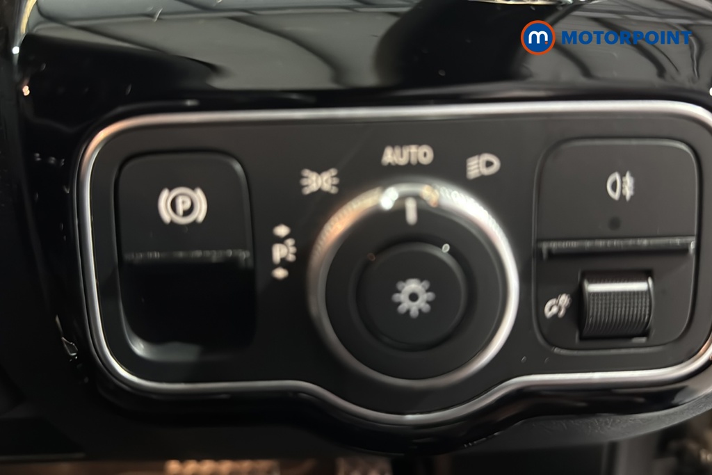 Mercedes-Benz A Class Amg Line Automatic Petrol Saloon - Stock Number (1687347) - 11th supplementary image