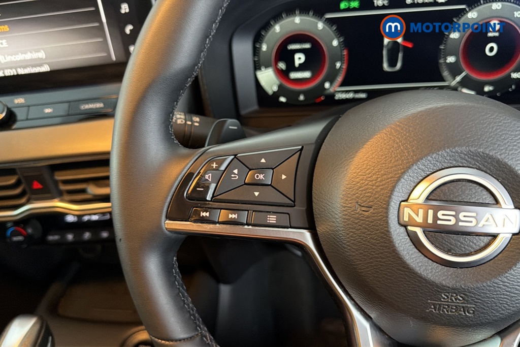 Nissan Juke N-Connecta Automatic Petrol SUV - Stock Number (1642401) - 4th supplementary image