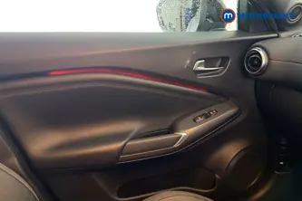 Nissan Juke N-Connecta Automatic Petrol SUV - Stock Number (1642401) - 10th supplementary image