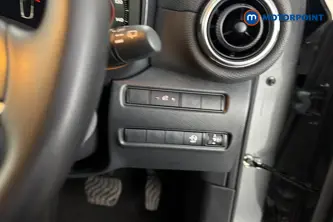 Nissan Juke N-Connecta Automatic Petrol SUV - Stock Number (1642401) - 11th supplementary image