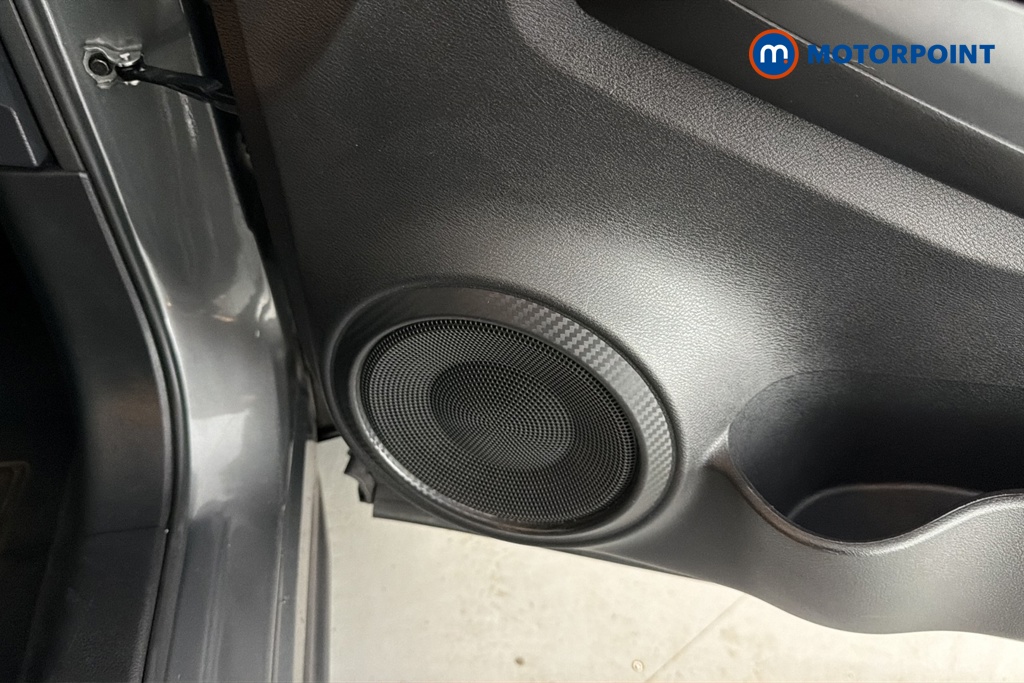 Nissan Juke N-Connecta Automatic Petrol SUV - Stock Number (1642401) - 21st supplementary image