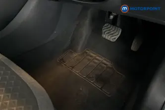 Nissan Juke N-Connecta Automatic Petrol SUV - Stock Number (1642401) - 24th supplementary image