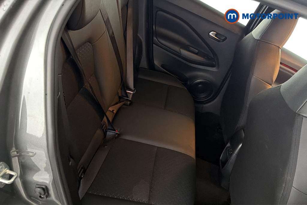 Nissan Juke N-Connecta Automatic Petrol SUV - Stock Number (1642401) - 25th supplementary image
