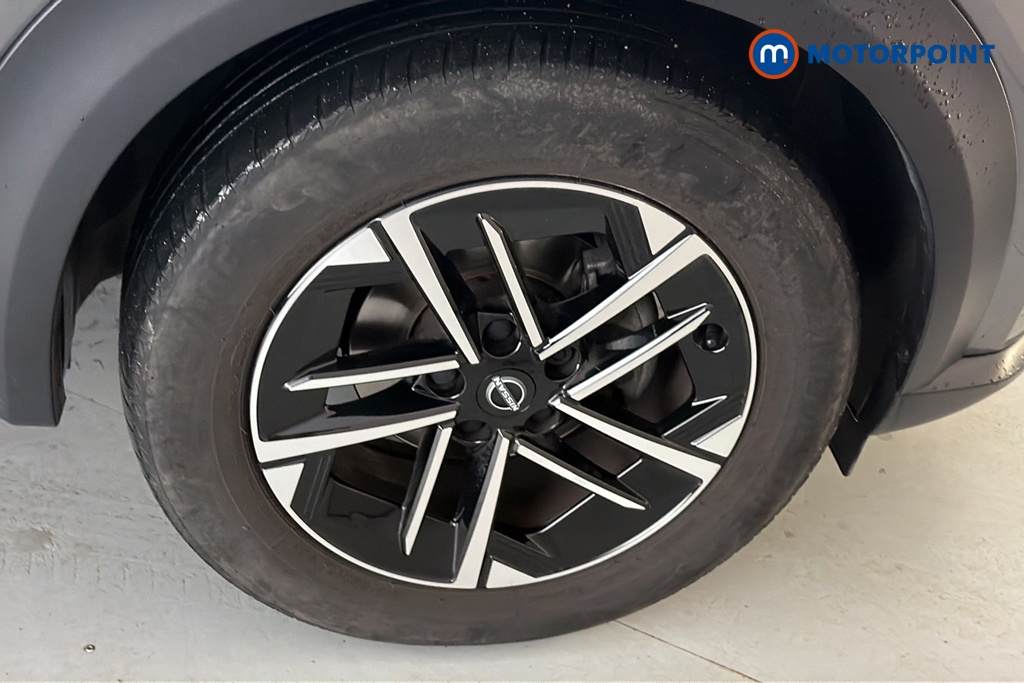 Nissan Juke N-Connecta Automatic Petrol SUV - Stock Number (1642401) - 47th supplementary image