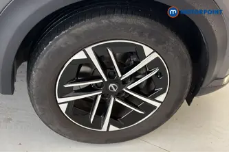 Nissan Juke N-Connecta Automatic Petrol SUV - Stock Number (1642401) - 47th supplementary image