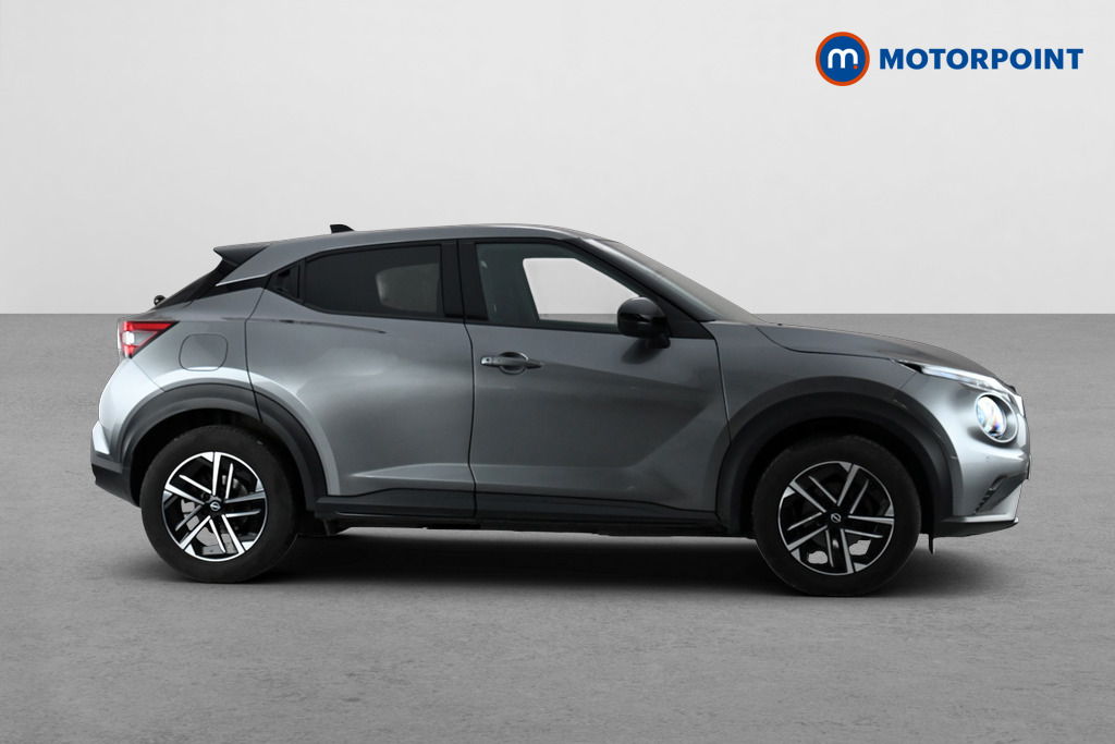Nissan Juke N-Connecta Automatic Petrol SUV - Stock Number (1642401) - Passenger side