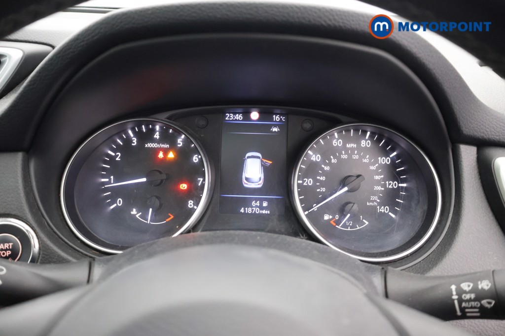 Nissan Qashqai Tekna Manual Petrol SUV - Stock Number (1668329) - 4th supplementary image