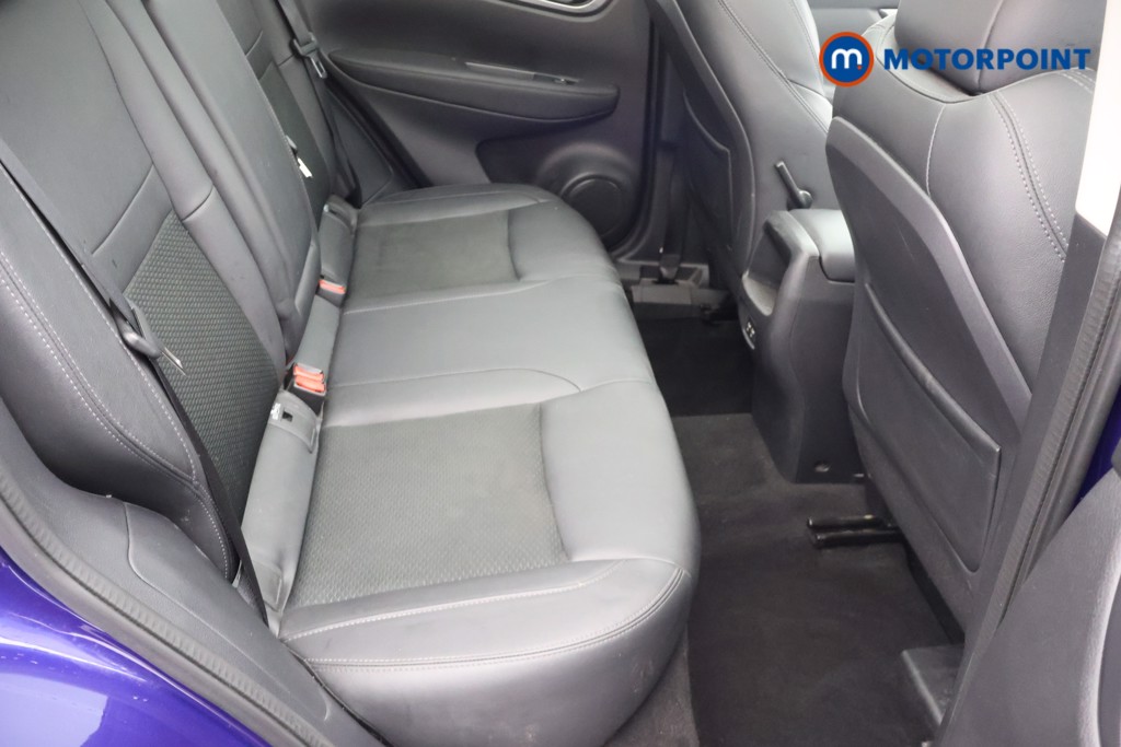 Nissan Qashqai Tekna Manual Petrol SUV - Stock Number (1668329) - 18th supplementary image