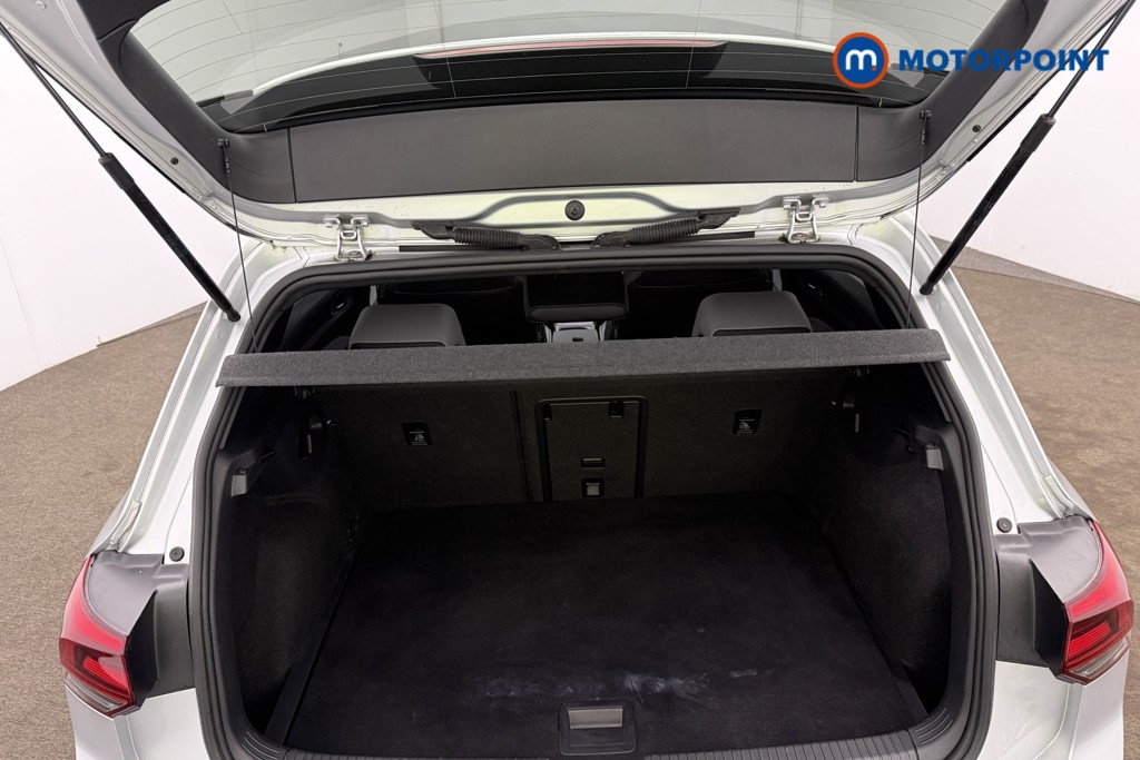 Volkswagen Golf R-Line Automatic Petrol Hatchback - Stock Number (1672746) - 9th supplementary image