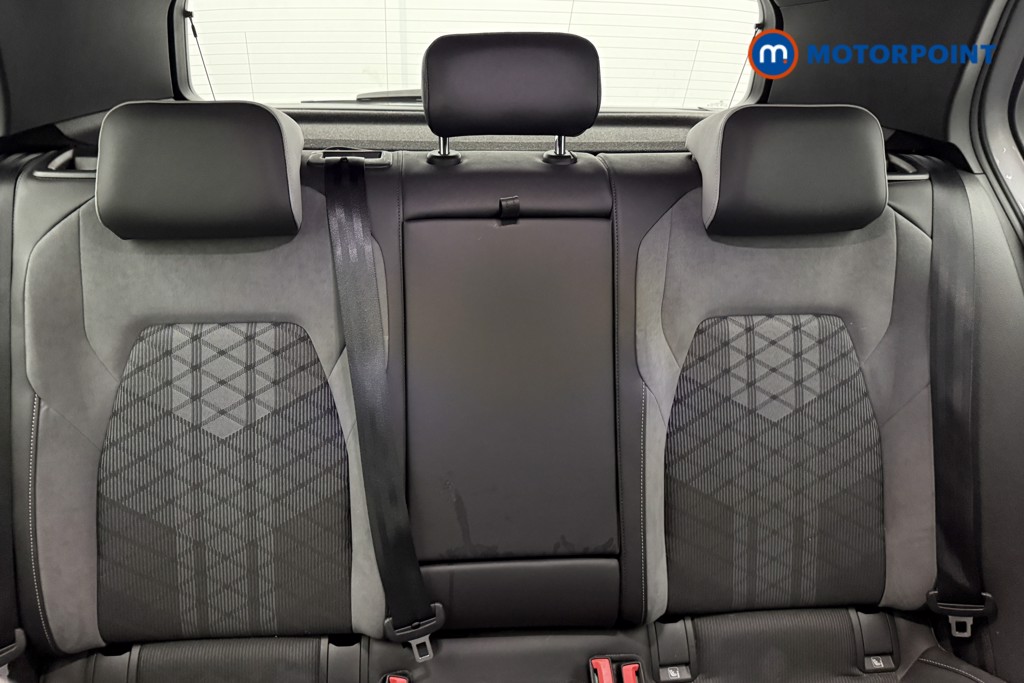 Volkswagen Golf R-Line Automatic Petrol Hatchback - Stock Number (1672746) - 18th supplementary image