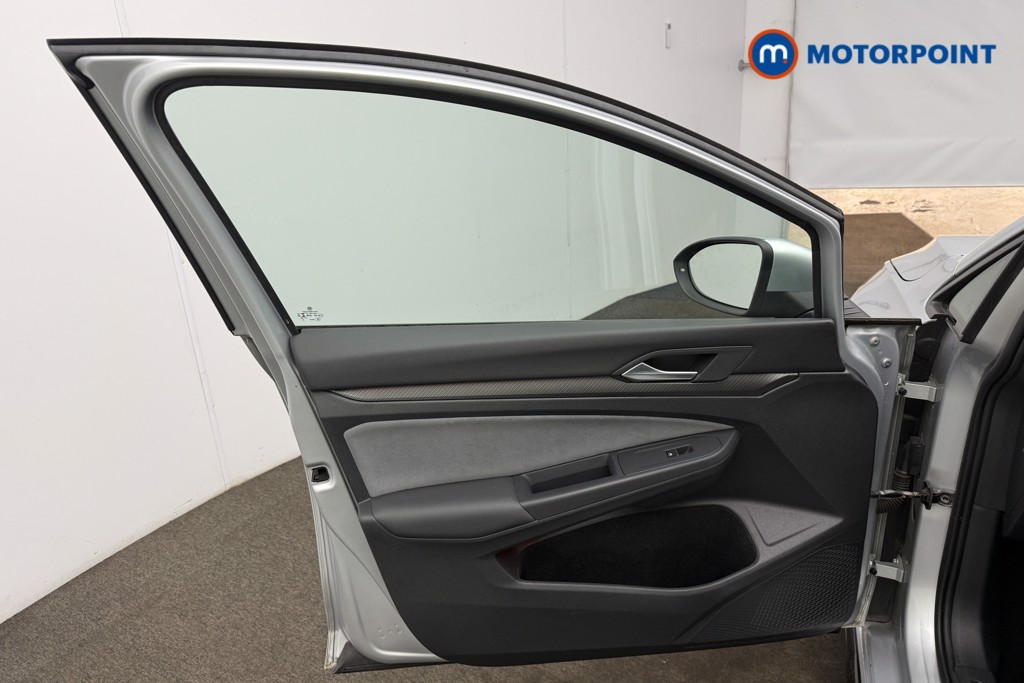 Volkswagen Golf R-Line Automatic Petrol Hatchback - Stock Number (1672746) - 37th supplementary image