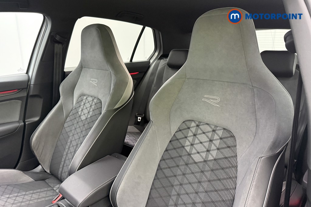 Volkswagen Golf R-Line Automatic Petrol Hatchback - Stock Number (1672746) - 39th supplementary image