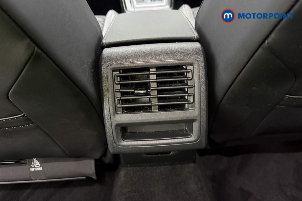 Volkswagen Golf R-Line Automatic Petrol Hatchback - Stock Number (1672746) - 46th supplementary image