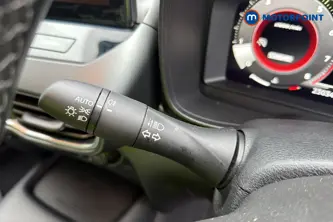 Nissan Juke N-Connecta Manual Petrol SUV - Stock Number (1673617) - 5th supplementary image