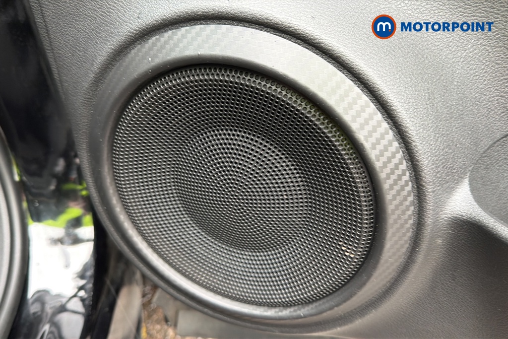 Nissan Juke N-Connecta Manual Petrol SUV - Stock Number (1673617) - 21st supplementary image