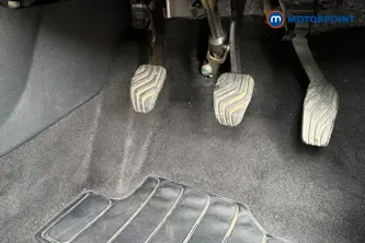 Nissan Juke N-Connecta Manual Petrol SUV - Stock Number (1673617) - 24th supplementary image