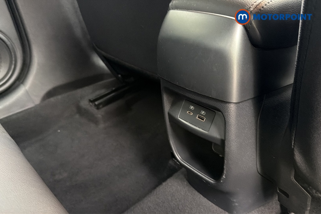 Nissan Juke N-Connecta Manual Petrol SUV - Stock Number (1673617) - 28th supplementary image
