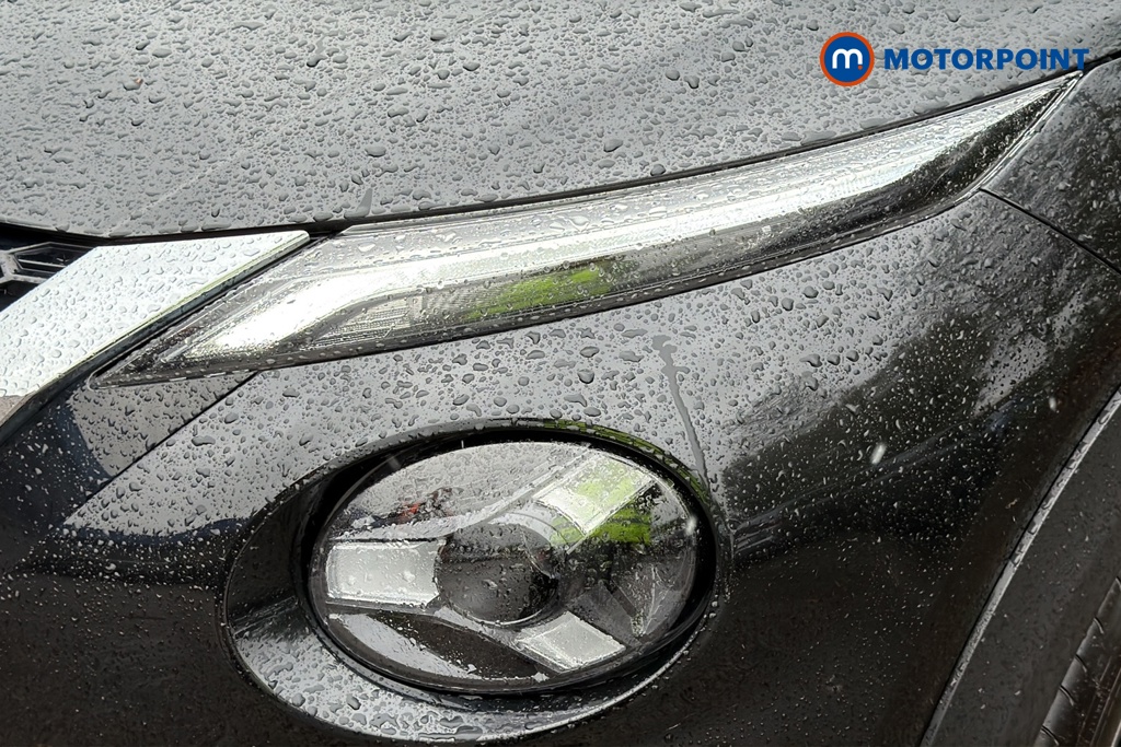 Nissan Juke N-Connecta Manual Petrol SUV - Stock Number (1673617) - 42nd supplementary image