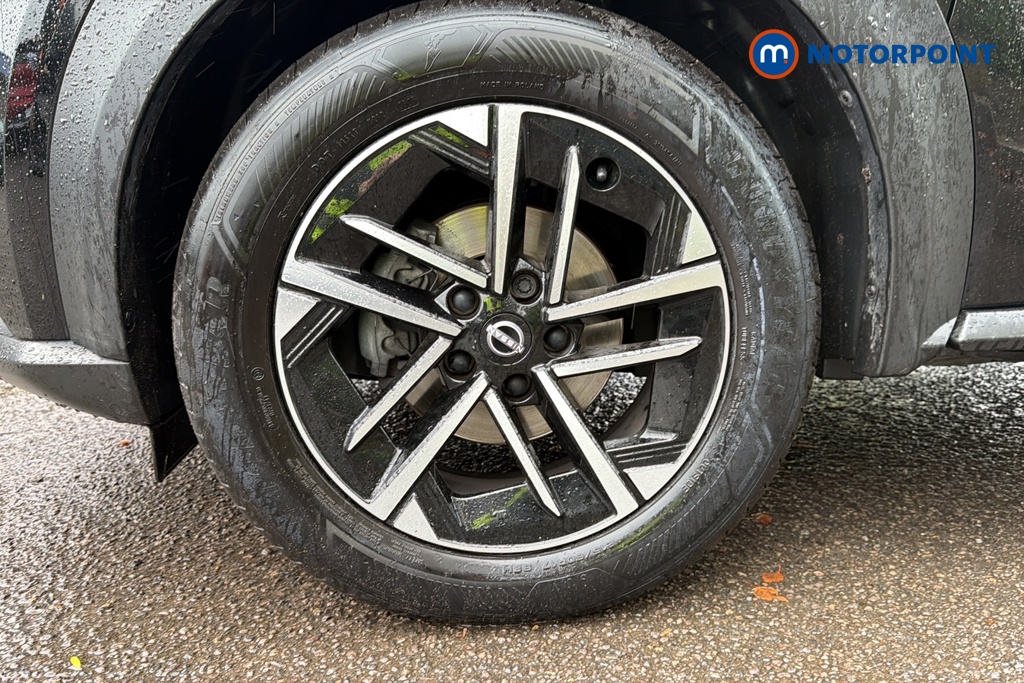 Nissan Juke N-Connecta Manual Petrol SUV - Stock Number (1673617) - 44th supplementary image