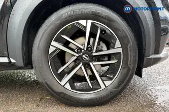 Nissan Juke N-Connecta Manual Petrol SUV - Stock Number (1673617) - 47th supplementary image