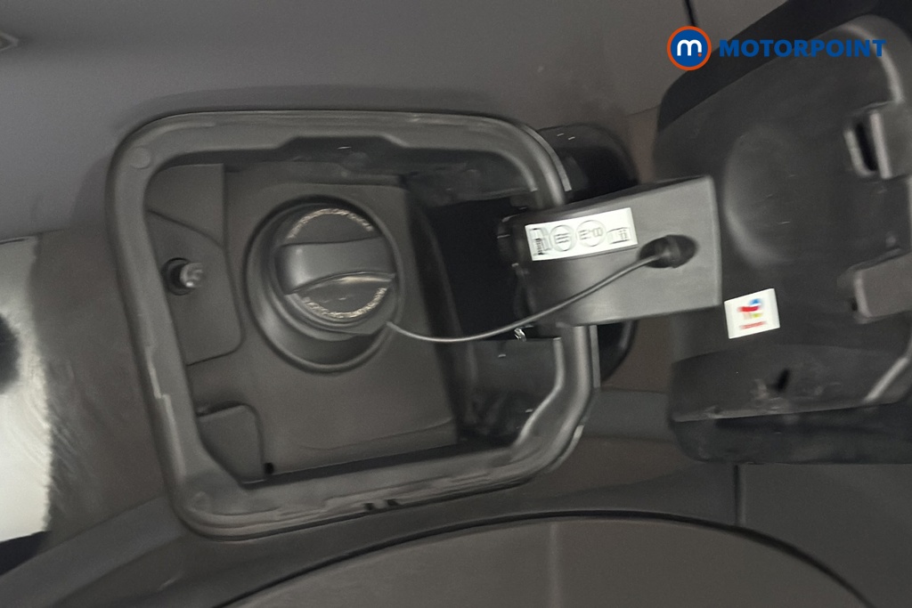 Peugeot 3008 Allure Automatic Petrol SUV - Stock Number (1674001) - 41st supplementary image