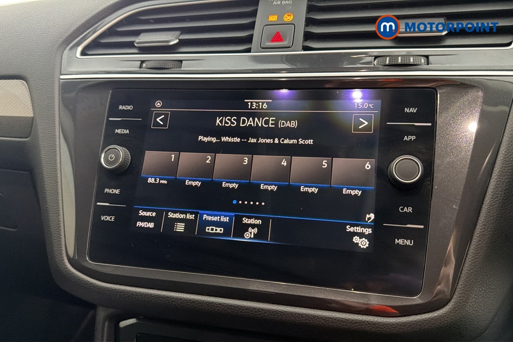 Volkswagen Tiguan Allspace Life Automatic Petrol SUV - Stock Number (1675990) - 8th supplementary image
