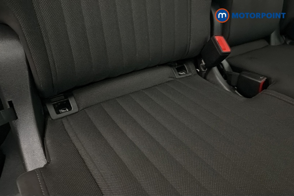 Volkswagen Tiguan Allspace Life Automatic Petrol SUV - Stock Number (1675990) - 27th supplementary image
