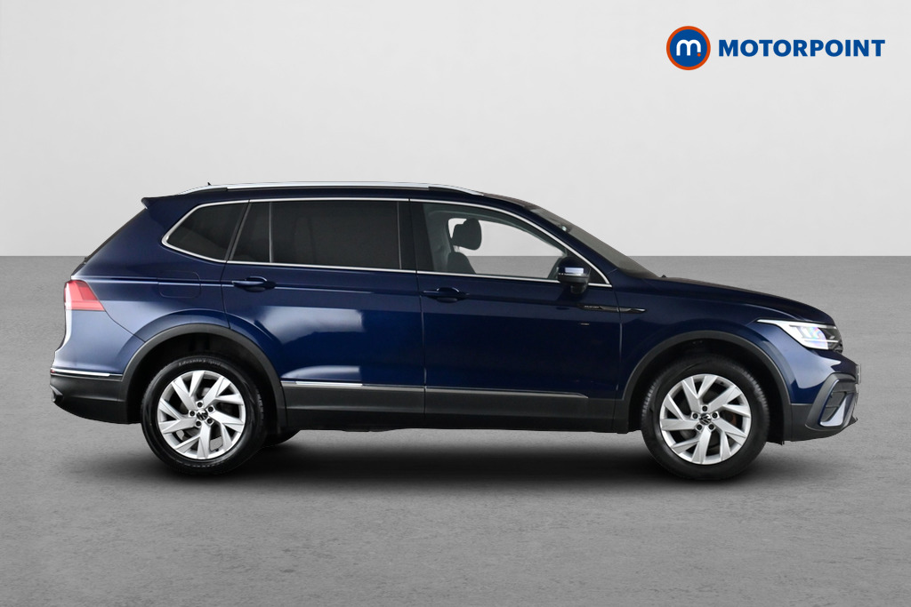 Volkswagen Tiguan Allspace Life Automatic Petrol SUV - Stock Number (1675990) - Passenger side