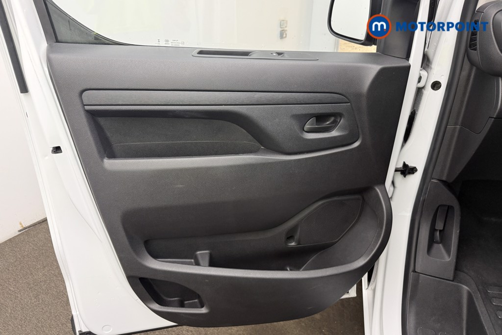 Vauxhall Vivaro Prime Manual Diesel Panel Van - Stock Number (1677834) - 5th supplementary image