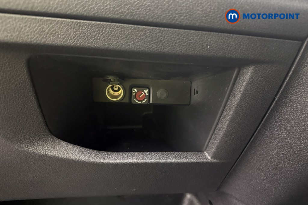 Vauxhall Vivaro Prime Manual Diesel Panel Van - Stock Number (1677834) - 6th supplementary image