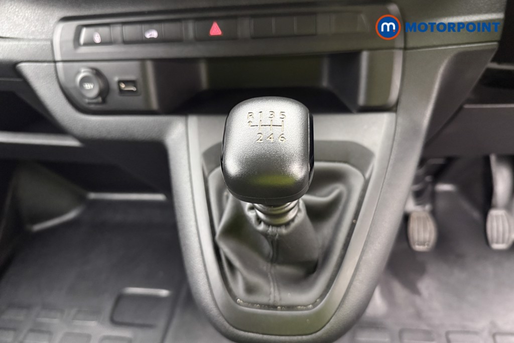 Vauxhall Vivaro Prime Manual Diesel Panel Van - Stock Number (1677834) - 17th supplementary image