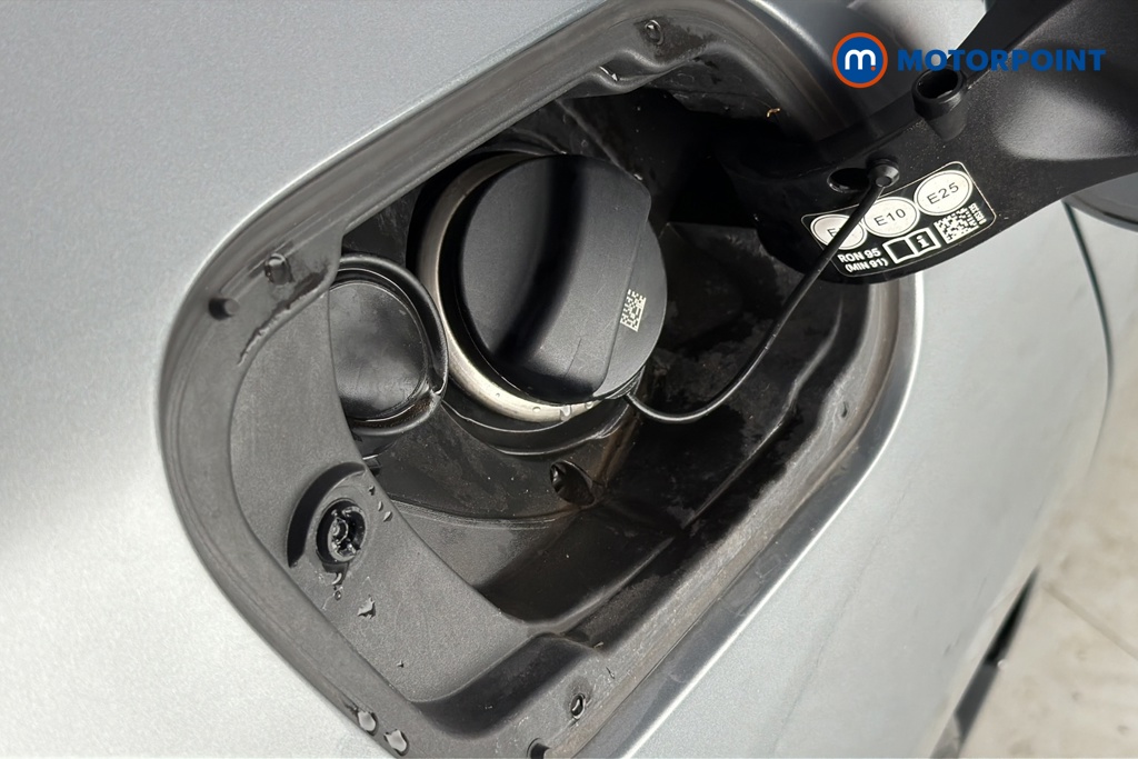 BMW 1 Series SE Automatic Petrol Hatchback - Stock Number (1678242) - 41st supplementary image