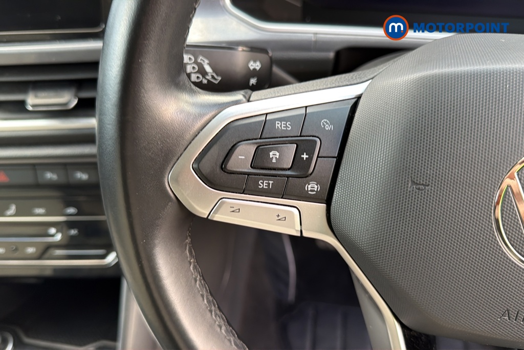 Volkswagen T-Roc Style Manual Petrol SUV - Stock Number (1678497) - 4th supplementary image