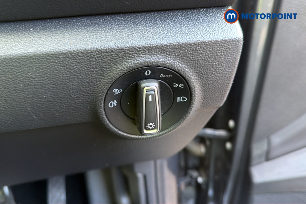 Volkswagen T-Roc Style Manual Petrol SUV - Stock Number (1678497) - 11th supplementary image