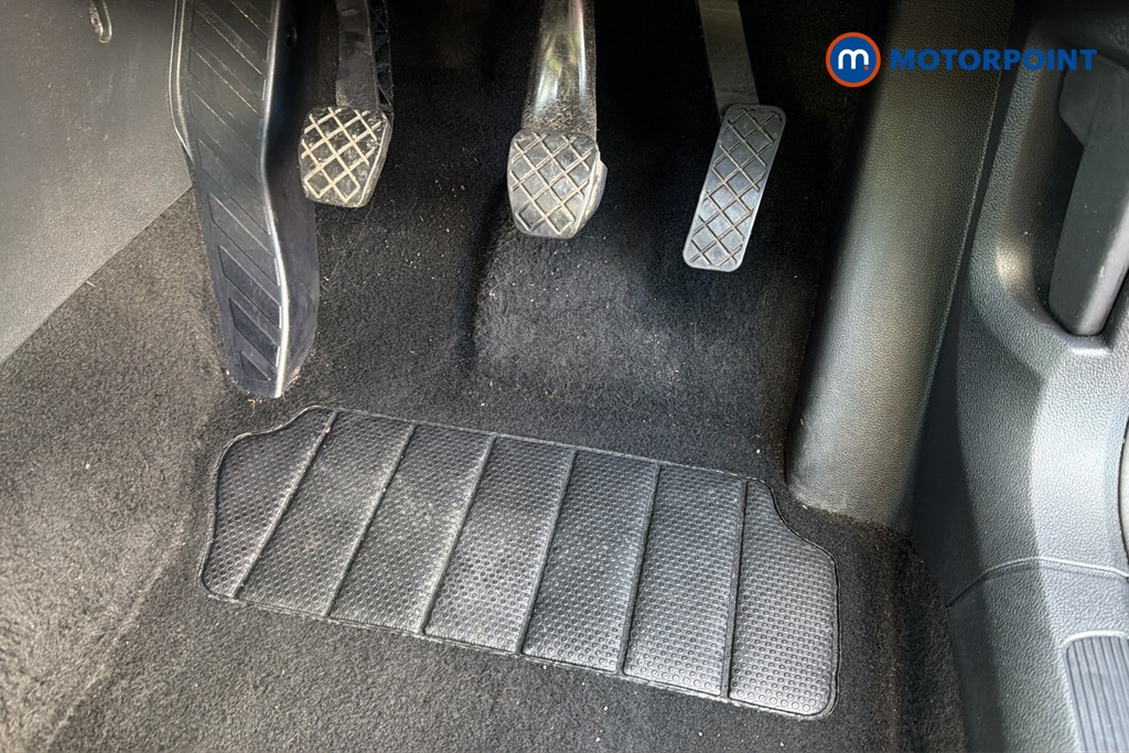 Volkswagen T-Roc Style Manual Petrol SUV - Stock Number (1678497) - 24th supplementary image