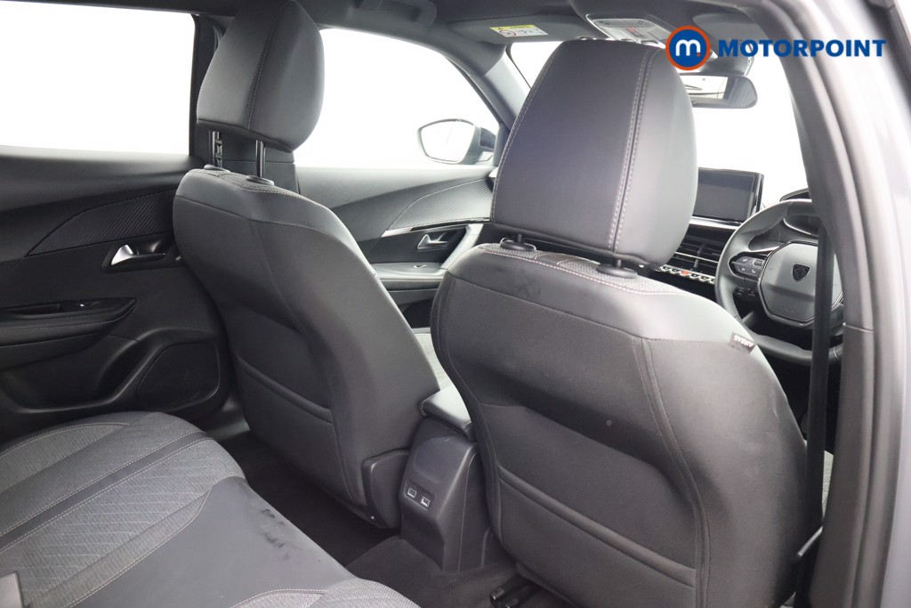 Peugeot 2008 Allure Manual Petrol SUV - Stock Number (1678513) - 17th supplementary image