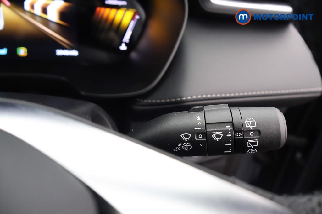 Mg Motor Uk ZS Trophy Automatic Petrol-Electric Hybrid SUV - Stock Number (1678853) - 6th supplementary image