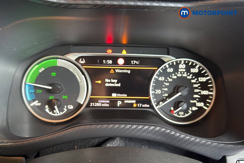 Nissan Juke Acenta Premium Automatic Petrol-Electric Hybrid SUV - Stock Number (1678983) - 7th supplementary image