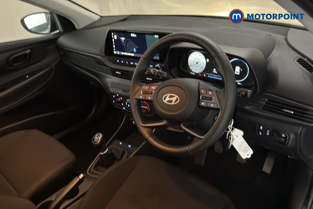 Hyundai I20 Advance Manual Petrol Hatchback - Stock Number (1679208) - 1st supplementary image