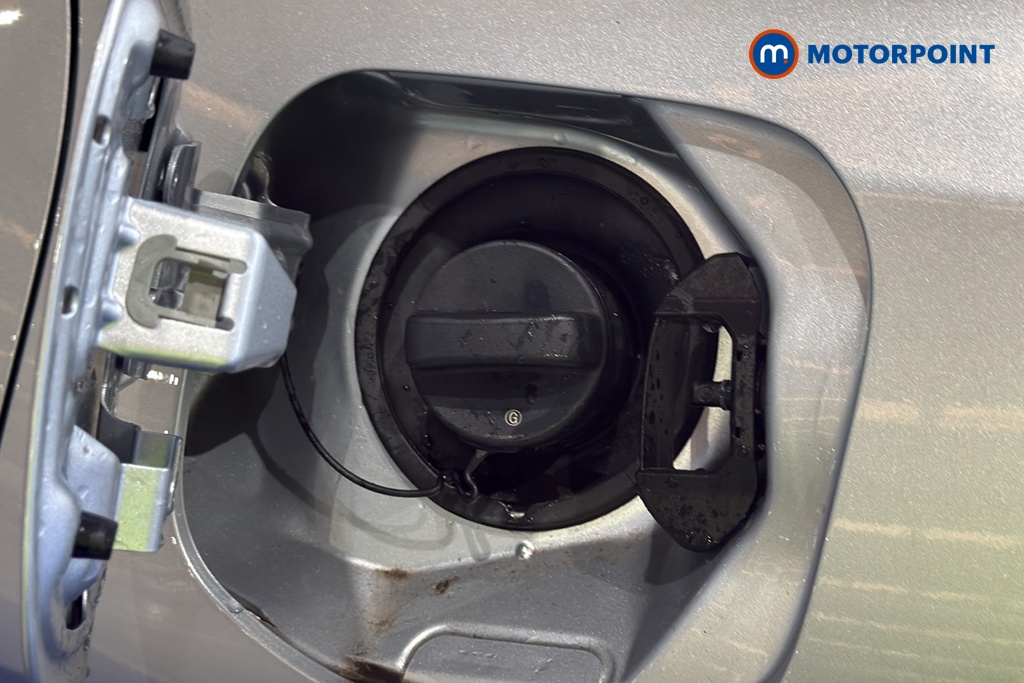 Toyota Prius Design Automatic Petrol Plug-In Hybrid Hatchback - Stock Number (1679403) - 40th supplementary image