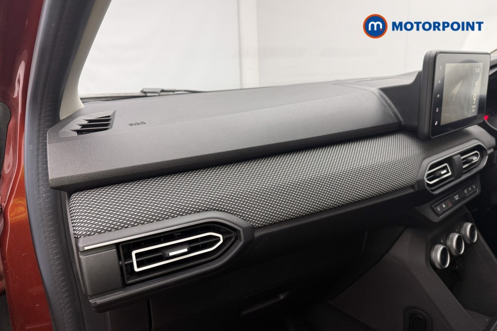Dacia Jogger Extreme Se Manual Petrol People Carrier - Stock Number (1679460) - 6th supplementary image