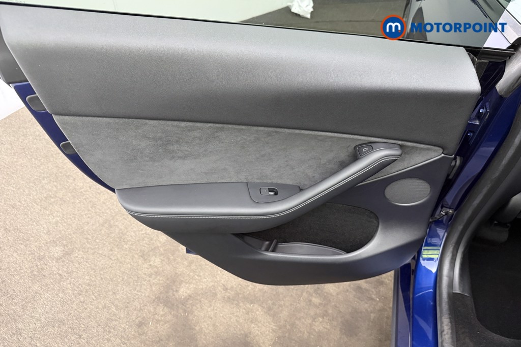 Tesla Model Y Long Range Automatic Electric SUV - Stock Number (1679988) - 24th supplementary image