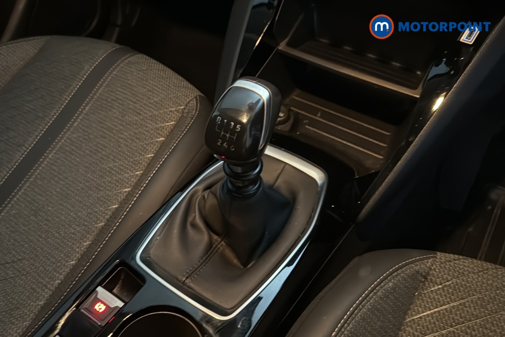Peugeot 208 Allure Manual Petrol Hatchback - Stock Number (1680453) - 15th supplementary image