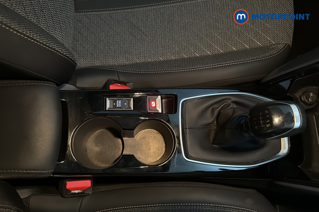 Peugeot 208 Allure Manual Petrol Hatchback - Stock Number (1680453) - 16th supplementary image
